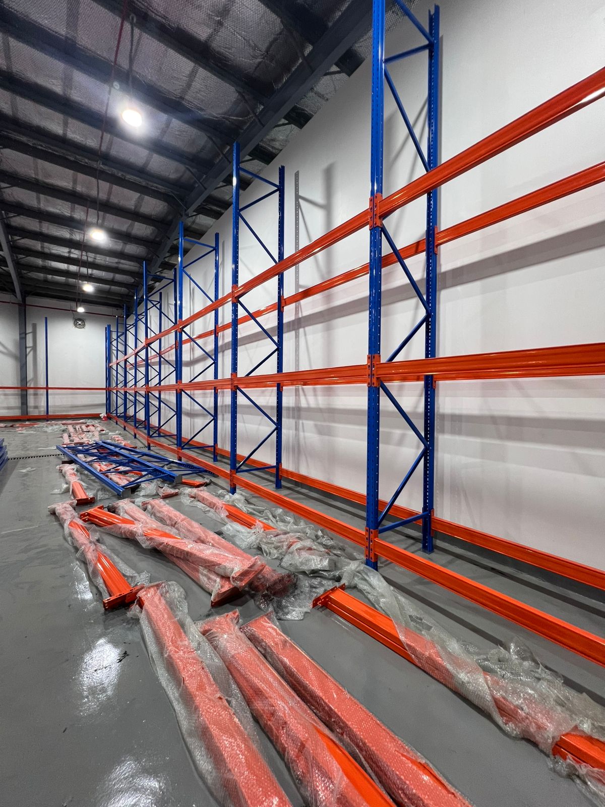 لماذا تختار مهندس رفوف في السعودية